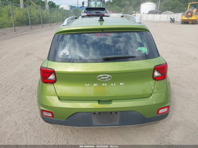 45463840 :رقم المزاد ، KMHRC8A39NU201025 vin ، 2022 Hyundai Venue Sel مزاد بيع