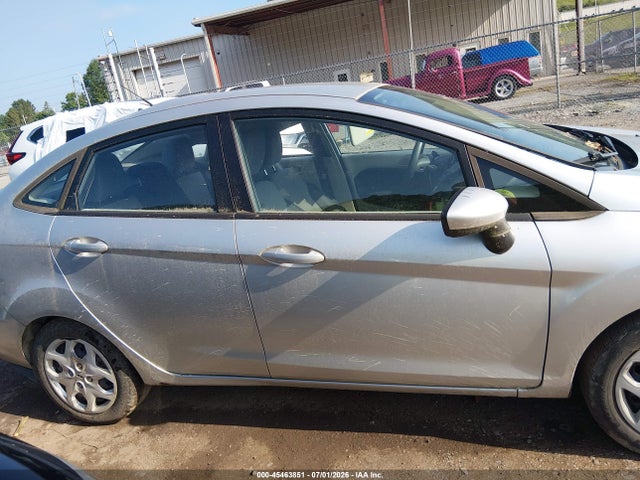 45463851 :رقم المزاد ، 3FADP4AJ7BM214338 vin ، 2011 Ford Fiesta S مزاد بيع