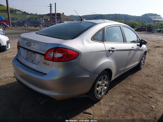 45463851 :رقم المزاد ، 3FADP4AJ7BM214338 vin ، 2011 Ford Fiesta S مزاد بيع