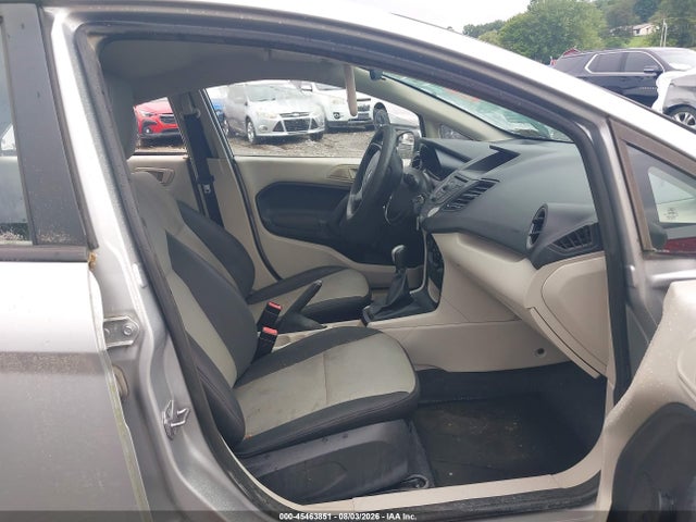 45463851 :رقم المزاد ، 3FADP4AJ7BM214338 vin ، 2011 Ford Fiesta S مزاد بيع
