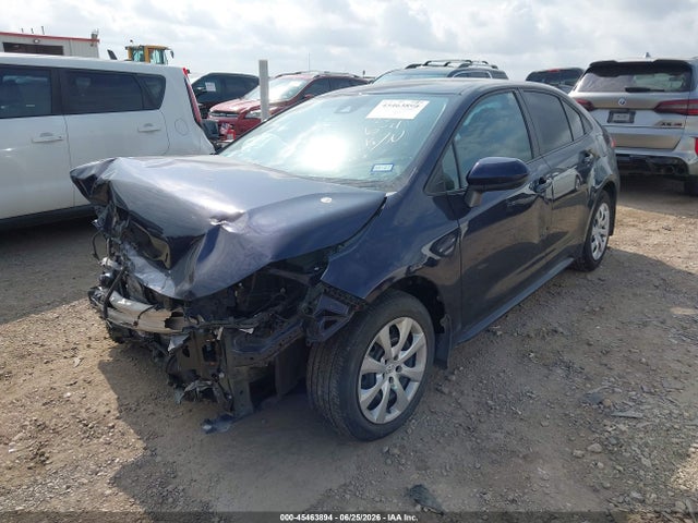 45463894 :رقم المزاد ، 5YFEPMAE2MP267817 vin ، 2021 Toyota Corolla Le مزاد بيع