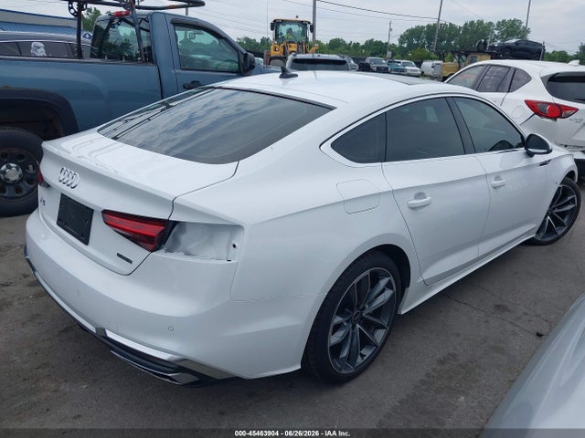 Продаж на аукціоні авто 2024 Audi A5 Sportback Premium Plus 45 Tfsi Quattro S Tronic, vin: WAUFACF50RA117416, номер лоту: 45463904