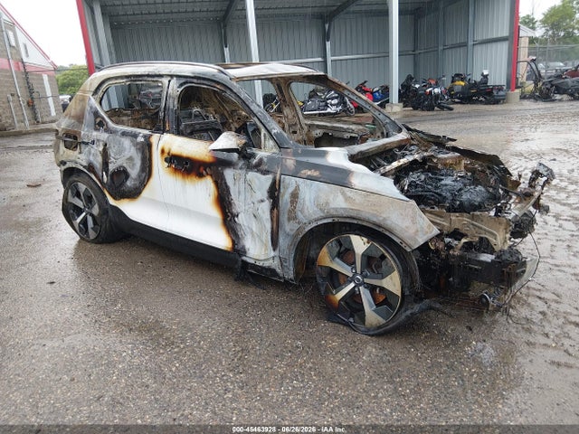 Продажа на аукционе авто 2023 Volvo Xc40 B5 Plus Bright Theme, vin: YV4L12UN7P2930579, номер лота: 45463928