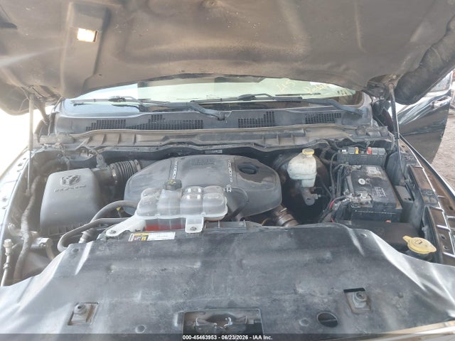 RAM 1500 Laramie 2016 1C6RR6NM8GS159558 Image 10