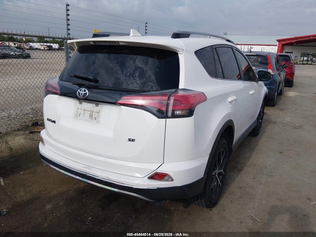 Toyota RAV4 SE 2018 JTMNFREV8JJ746561 Image 4