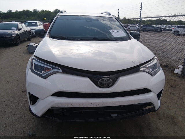 Toyota RAV4 SE 2018 JTMNFREV8JJ746561 Image 6