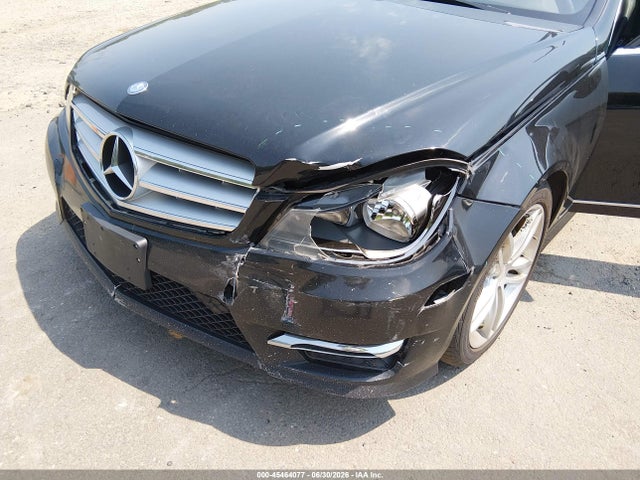 45464077 :رقم المزاد ، WDDGF8AB2DA878496 vin ، 2013 Mercedes-benz C 300 Sport 4matic مزاد بيع