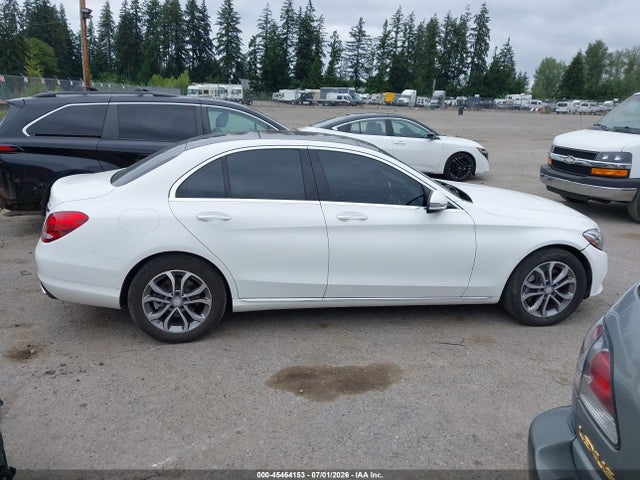 55SWF4KB8HU204944 Mercedes-Benz C 300 4matic