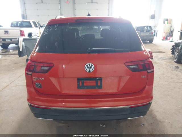 2018 Volkswagen Tiguan 2.0t Se/2.0t Sel მანქანა იყიდება აუქციონზე, vin: 3VV3B7AX7JM074799, აუქციონის ნომერი: 45464262