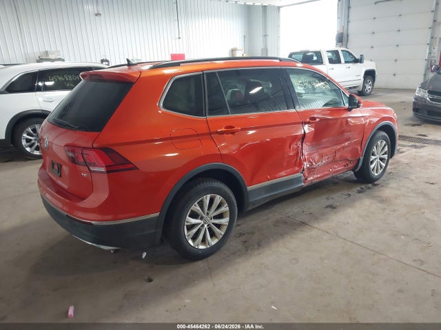 2018 Volkswagen Tiguan 2.0t Se/2.0t Sel მანქანა იყიდება აუქციონზე, vin: 3VV3B7AX7JM074799, აუქციონის ნომერი: 45464262