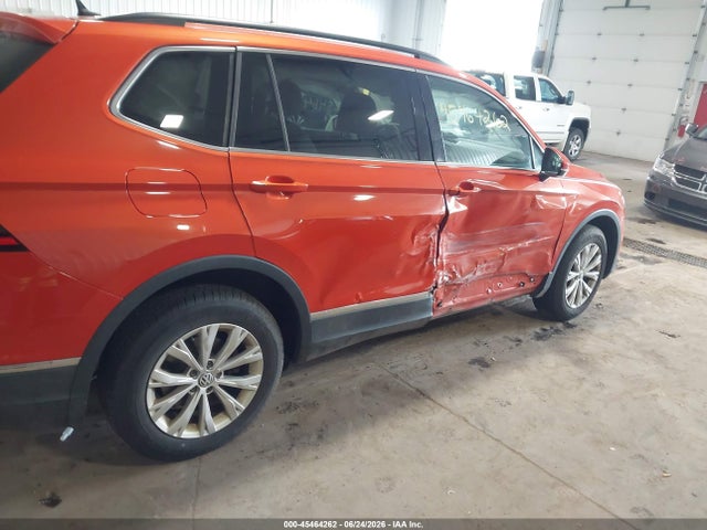2018 Volkswagen Tiguan 2.0t Se/2.0t Sel მანქანა იყიდება აუქციონზე, vin: 3VV3B7AX7JM074799, აუქციონის ნომერი: 45464262