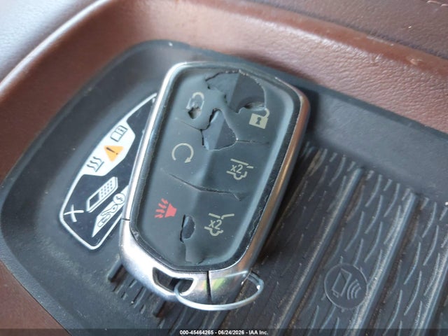 Продажа на аукционе авто 2018 Cadillac Escalade Premium Luxury, vin: 1GYS4CKJ9JR296616, номер лота: 45464265