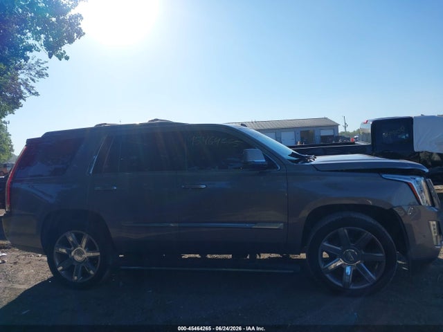 Продажа на аукционе авто 2018 Cadillac Escalade Premium Luxury, vin: 1GYS4CKJ9JR296616, номер лота: 45464265