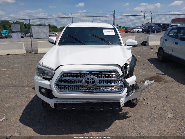 3TMCZ5AN7HM047495 Toyota Tacoma Trd Off Road