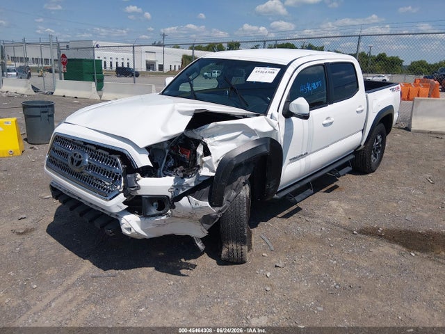 3TMCZ5AN7HM047495 Toyota Tacoma Trd Off Road