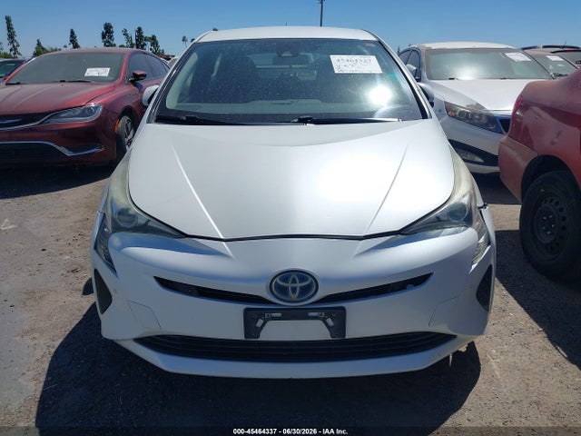Toyota Prius Two 2018 JTDKBRFU6J3585507 Image 13