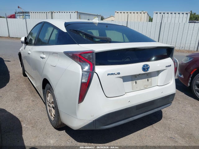 Toyota Prius Two 2018 JTDKBRFU6J3585507 Image 3