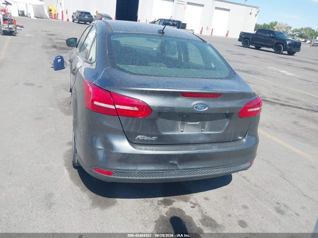 Ford FOCUS S 2018 1FADP3E25JL254480 Image 17