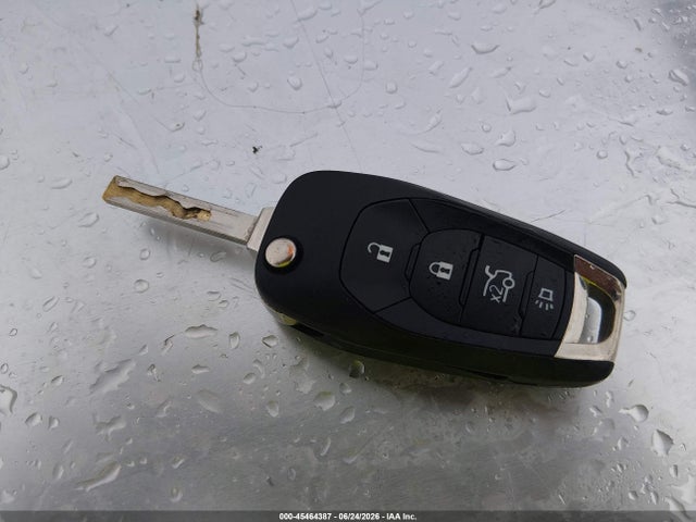 3GNCJKSB3LL300411 Chevrolet Trax Fwd Ls