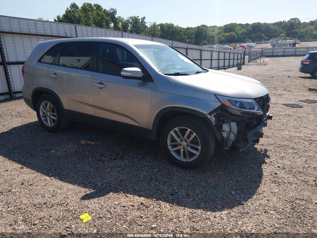 45464400 :رقم المزاد ، 5XYKT3A65FG602836 vin ، 2015 Kia Sorento Lx مزاد بيع