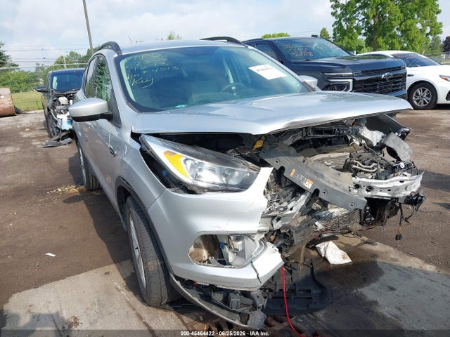 Продаж на аукціоні авто 2018 Ford Escape Se, vin: 1FMCU0GD6JUC04513, номер лоту: 45464422
