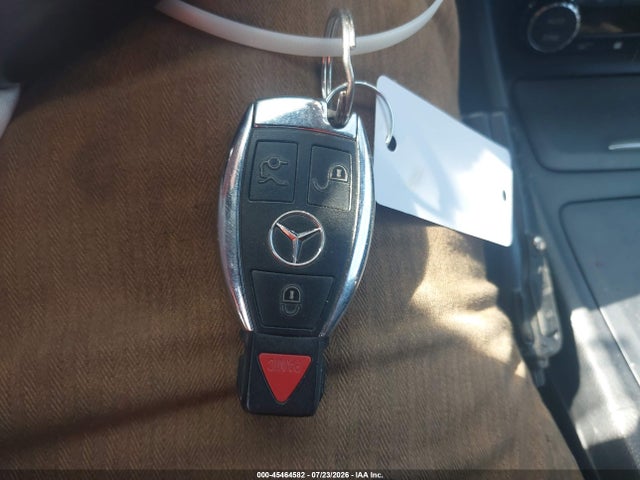 2015 Mercedes-benz Cla 250 4matic მანქანა იყიდება აუქციონზე, vin: WDDSJ4GBXFN200843, აუქციონის ნომერი: 45464582