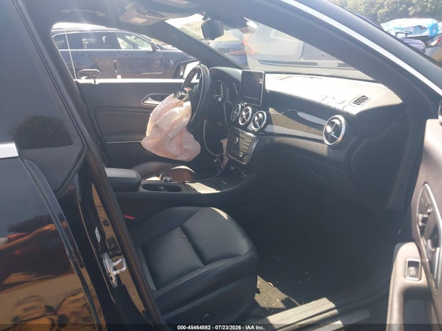 2015 Mercedes-benz Cla 250 4matic მანქანა იყიდება აუქციონზე, vin: WDDSJ4GBXFN200843, აუქციონის ნომერი: 45464582