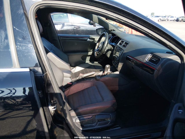 45464635 :رقم المزاد ، 3VW4T7AJ7HM398225 vin ، 2017 Volkswagen Jetta Gli مزاد بيع