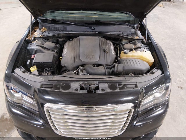 2013 Chrysler 300c John Varvatos Limited Edition მანქანა იყიდება აუქციონზე, vin: 2C3CCADT8DH686423, აუქციონის ნომერი: 45464760
