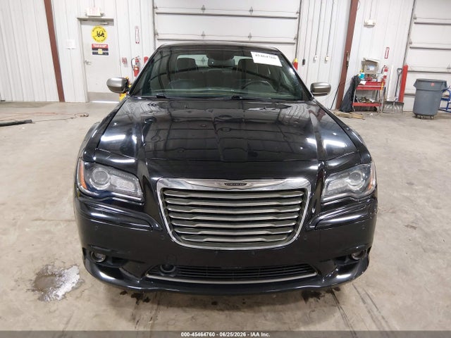 2013 Chrysler 300c John Varvatos Limited Edition მანქანა იყიდება აუქციონზე, vin: 2C3CCADT8DH686423, აუქციონის ნომერი: 45464760