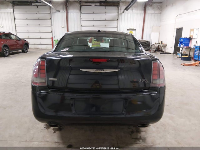 2013 Chrysler 300c John Varvatos Limited Edition მანქანა იყიდება აუქციონზე, vin: 2C3CCADT8DH686423, აუქციონის ნომერი: 45464760