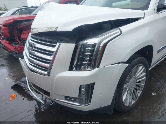 45464789 :رقم المزاد ، 1GYS4DKJ1HR378629 vin ، 2017 Cadillac Escalade Platinum مزاد بيع