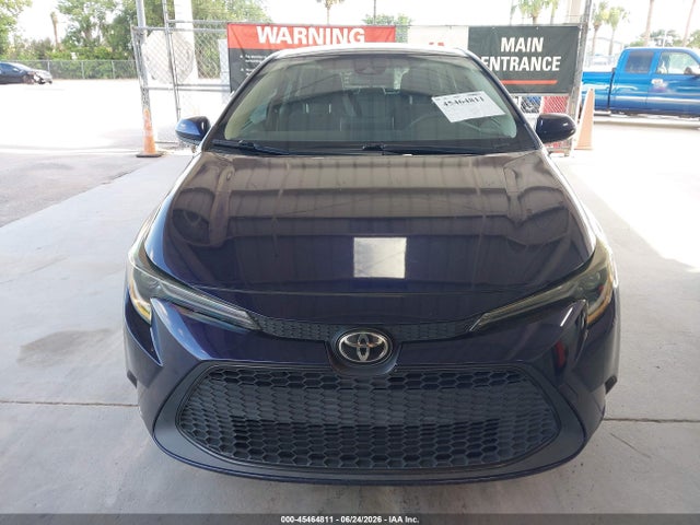 45464811 :رقم المزاد ، JTDEPRAE1LJ110473 vin ، 2020 Toyota Corolla Le مزاد بيع