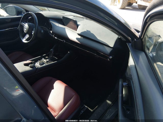 45464831 :رقم المزاد ، 3MZBPACM0PM379403 vin ، 2023 Mazda Mazda3 2.5 S Carbon Edition مزاد بيع