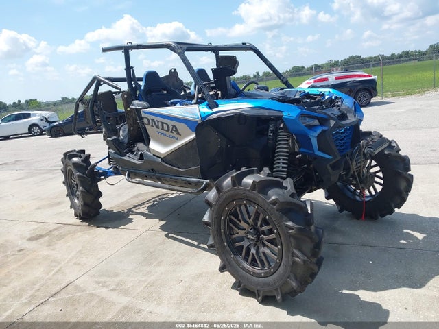 1HFVE06EXN4200030 Honda Sxs1000 S4x