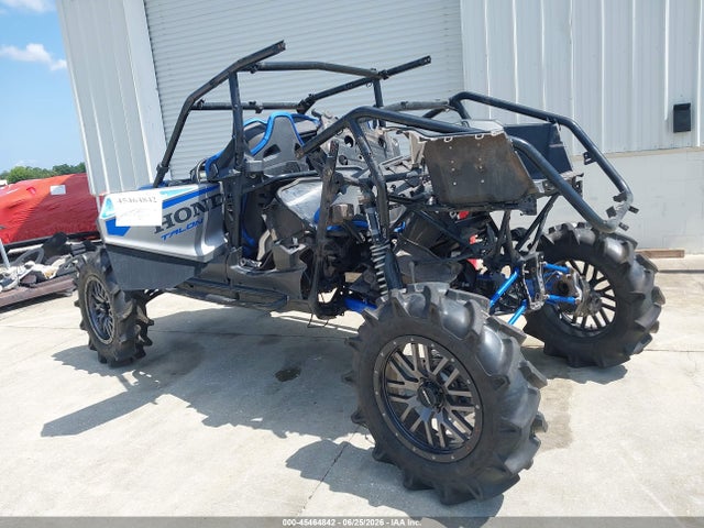 1HFVE06EXN4200030 Honda Sxs1000 S4x