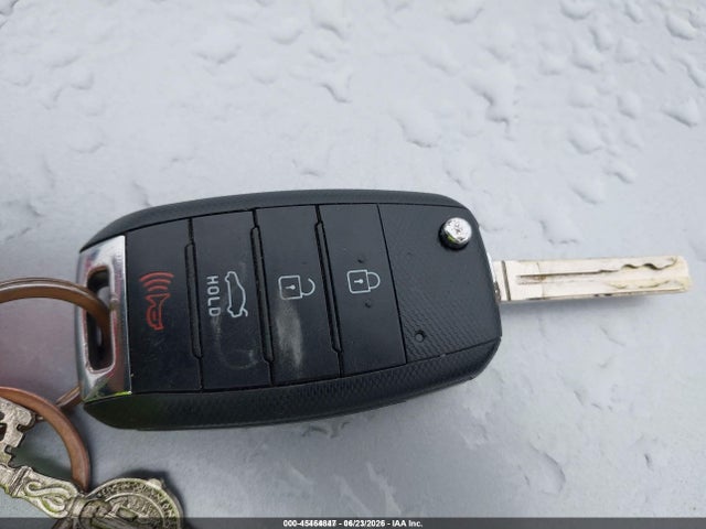 KIA Optima Lx 2015 KNAGM4A71F5616840 Image 11