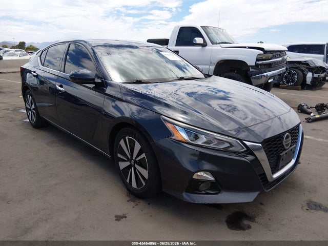 2019 1N4BL4EV8KC188088 main image