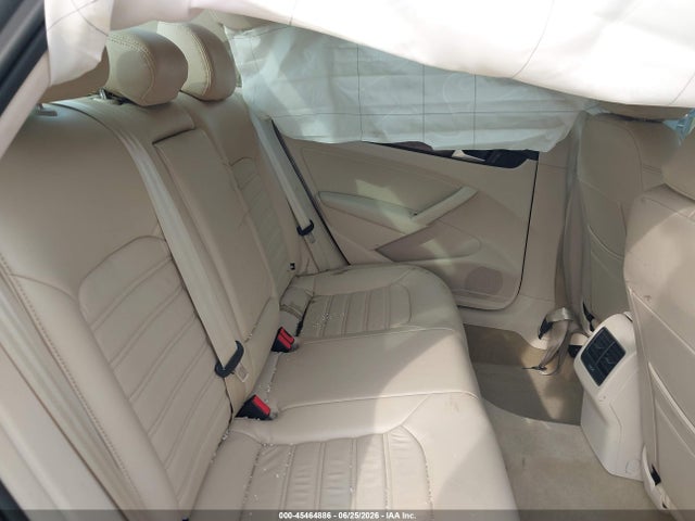 1VWCN7A33EC040060 Volkswagen Passat 2.0l Tdi Sel Premium
