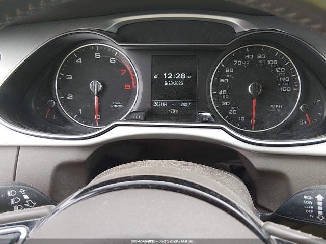 2016 Audi A4 Premium Plus მანქანა იყიდება აუქციონზე, vin: WAUEFAFL3GN008065, აუქციონის ნომერი: 45464895