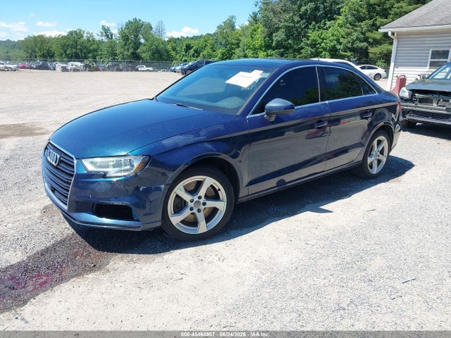45464907 :رقم المزاد ، WAUBEGFF8KA120248 vin ، 2019 Audi A3 45 Premium مزاد بيع