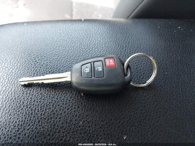 45465060 :رقم المزاد ، 2T3BFREV7FW259430 vin ، 2015 Toyota Rav4 Le مزاد بيع