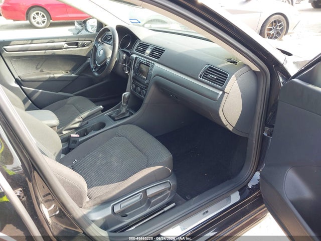 2016 Volkswagen Passat 1.8t R-line მანქანა იყიდება აუქციონზე, vin: 1VWAT7A3XGC045997, აუქციონის ნომერი: 45465220
