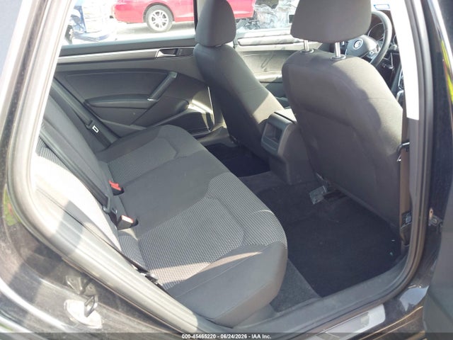 2016 Volkswagen Passat 1.8t R-line მანქანა იყიდება აუქციონზე, vin: 1VWAT7A3XGC045997, აუქციონის ნომერი: 45465220