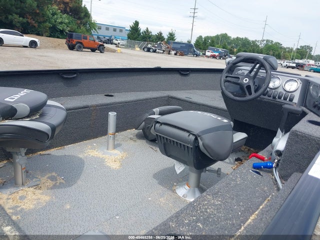 Продаж на аукціоні авто 2025 Lund Z16xls And Trailer, vin: lbbje296h425, номер лоту: 45465258