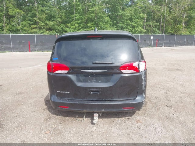 45465262 :رقم المزاد ، 2C4RC1DGXHR676677 vin ، 2017 Chrysler Pacifica Touring مزاد بيع