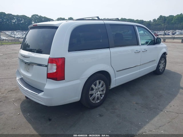 2015 Chrysler Town & Country Touring მანქანა იყიდება აუქციონზე, vin: 2C4RC1BG0FR698820, აუქციონის ნომერი: 45465338