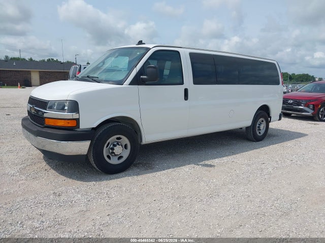 1GAZGPFGXH1269377 Chevrolet Express 3500 Lt
