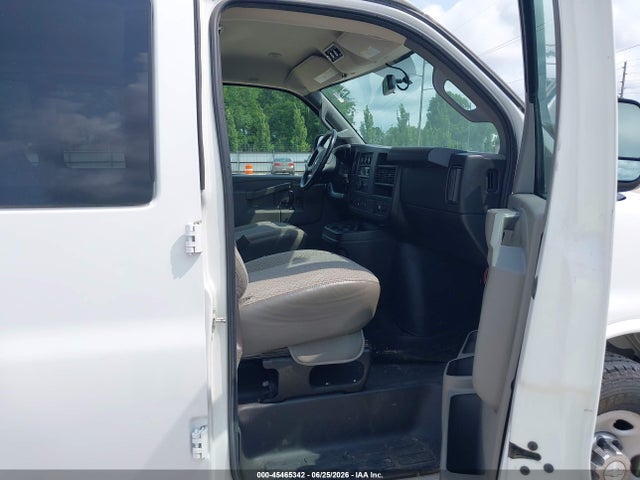 1GAZGPFGXH1269377 Chevrolet Express 3500 Lt