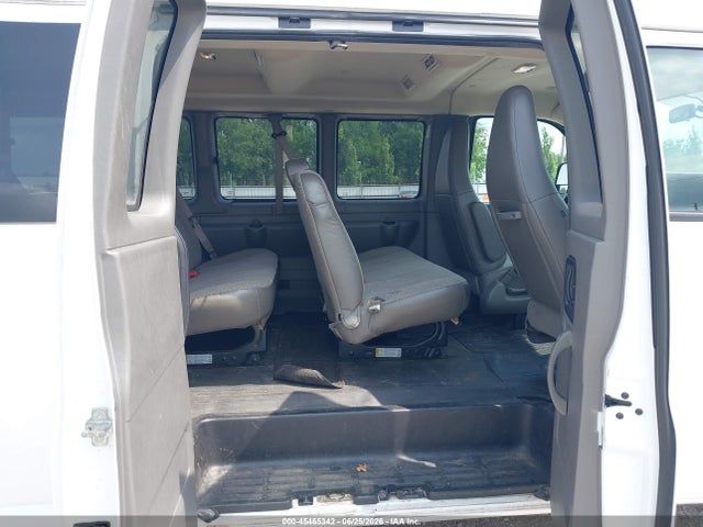1GAZGPFGXH1269377 Chevrolet Express 3500 Lt